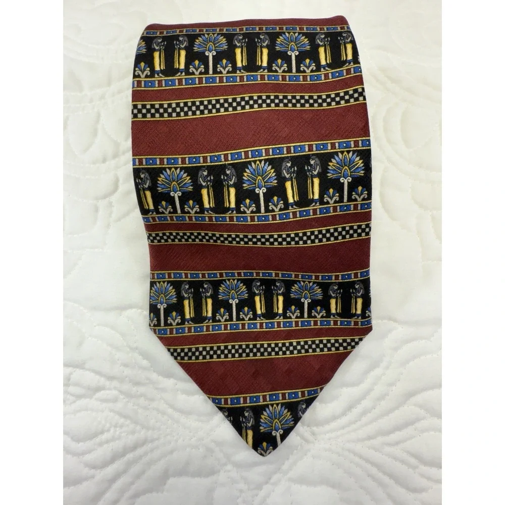 The Metropolitan Museum Of‎ Art Silk Tie